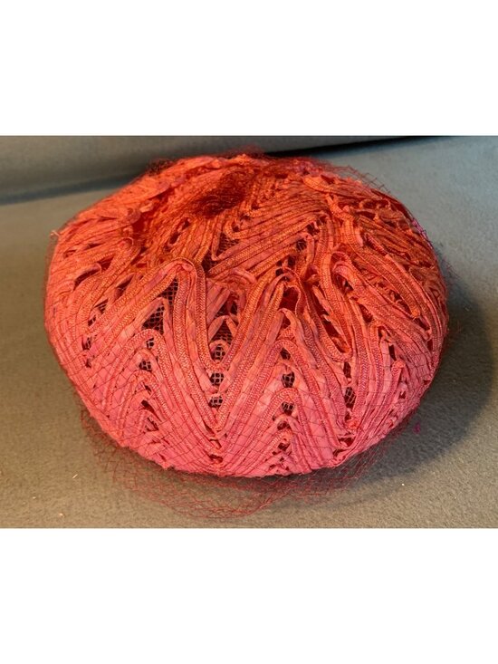 Ladies Pink Hat with Netting and Ribbon Bow Vintage Size 22 main image 5